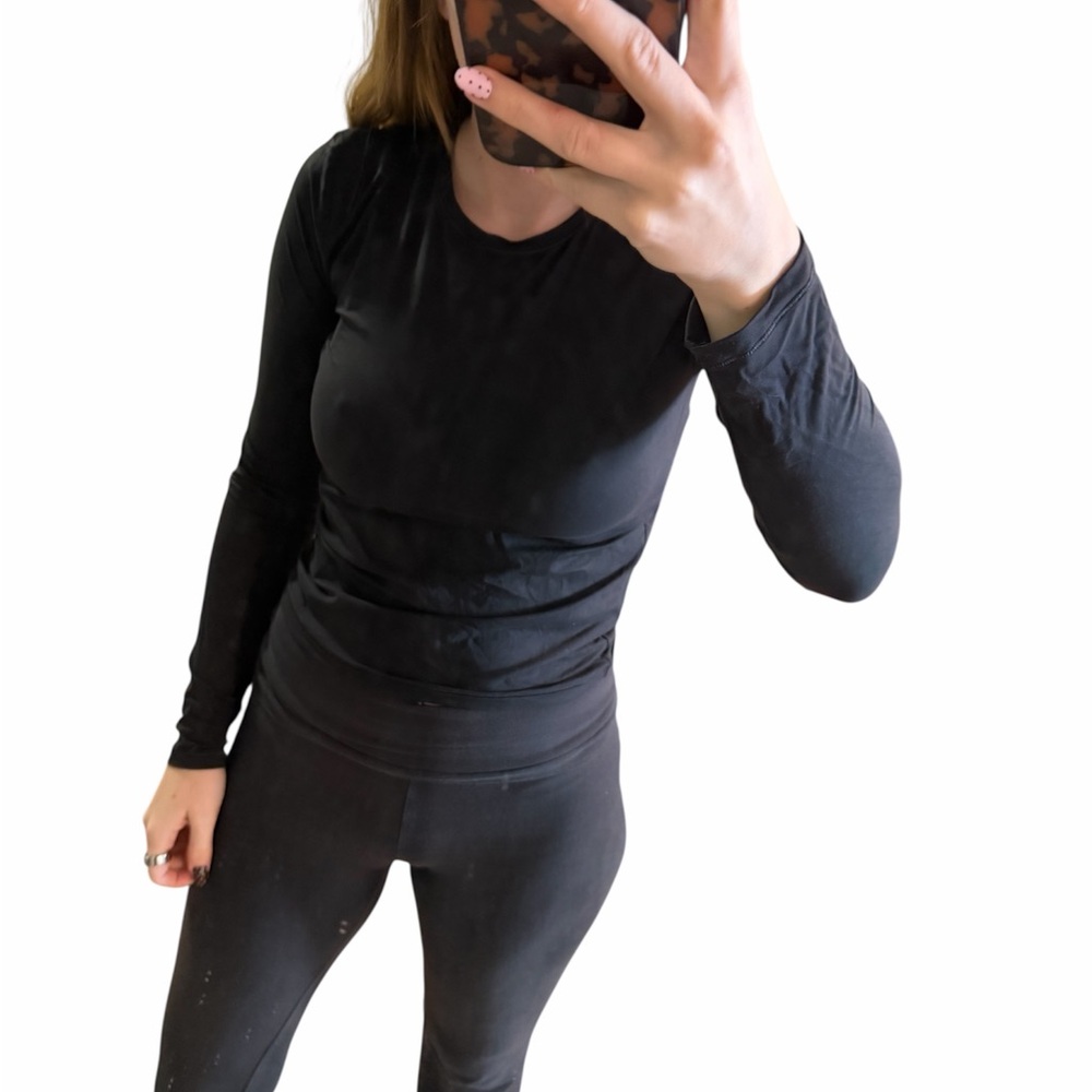 Aritzia Wilfred Dauphine Longsleeve